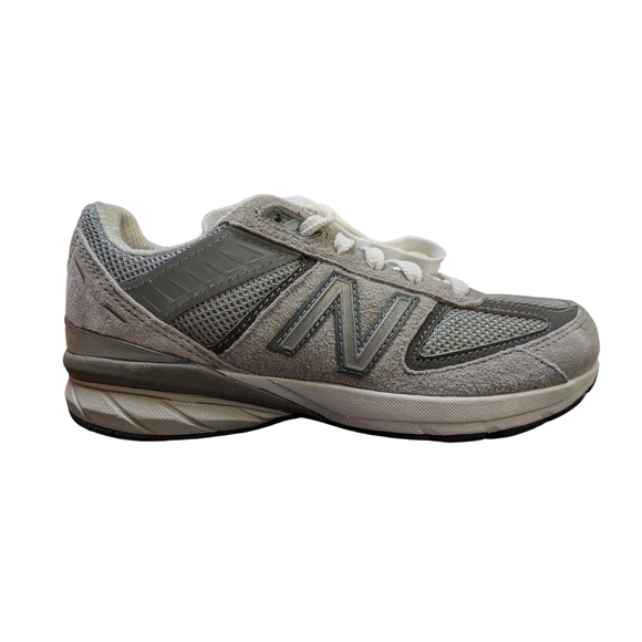 New Balance Kids 990v5 Launch - Size 2 - Picture 1 of 4